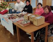 VDCjeva stojnica v Lavričevi knjižnici Ajdovščina