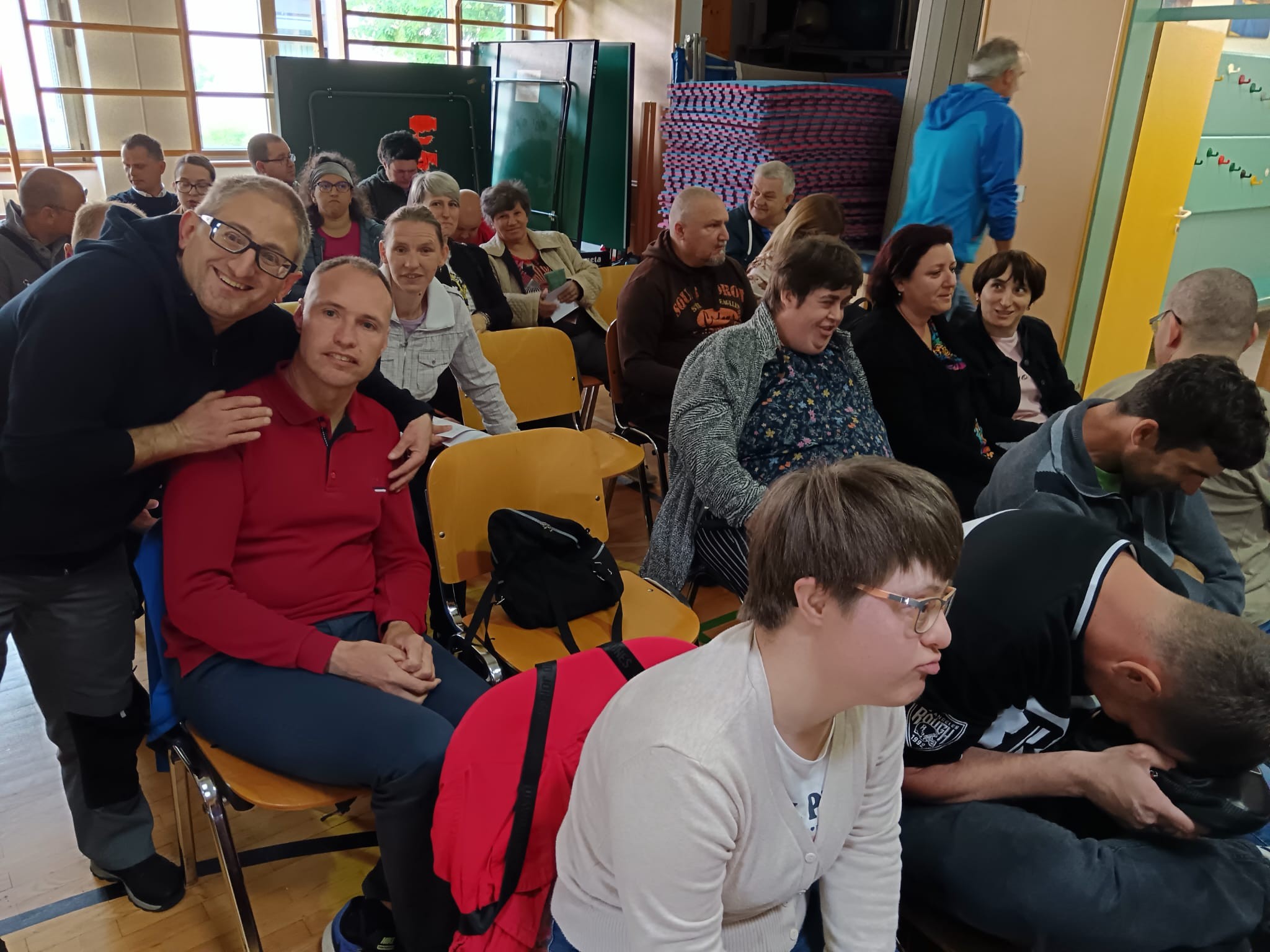 Druženje in izmenjava mnenj na srečanju sekcije uporabnikov VDCjev in CUDVjev iz vse Slovenije