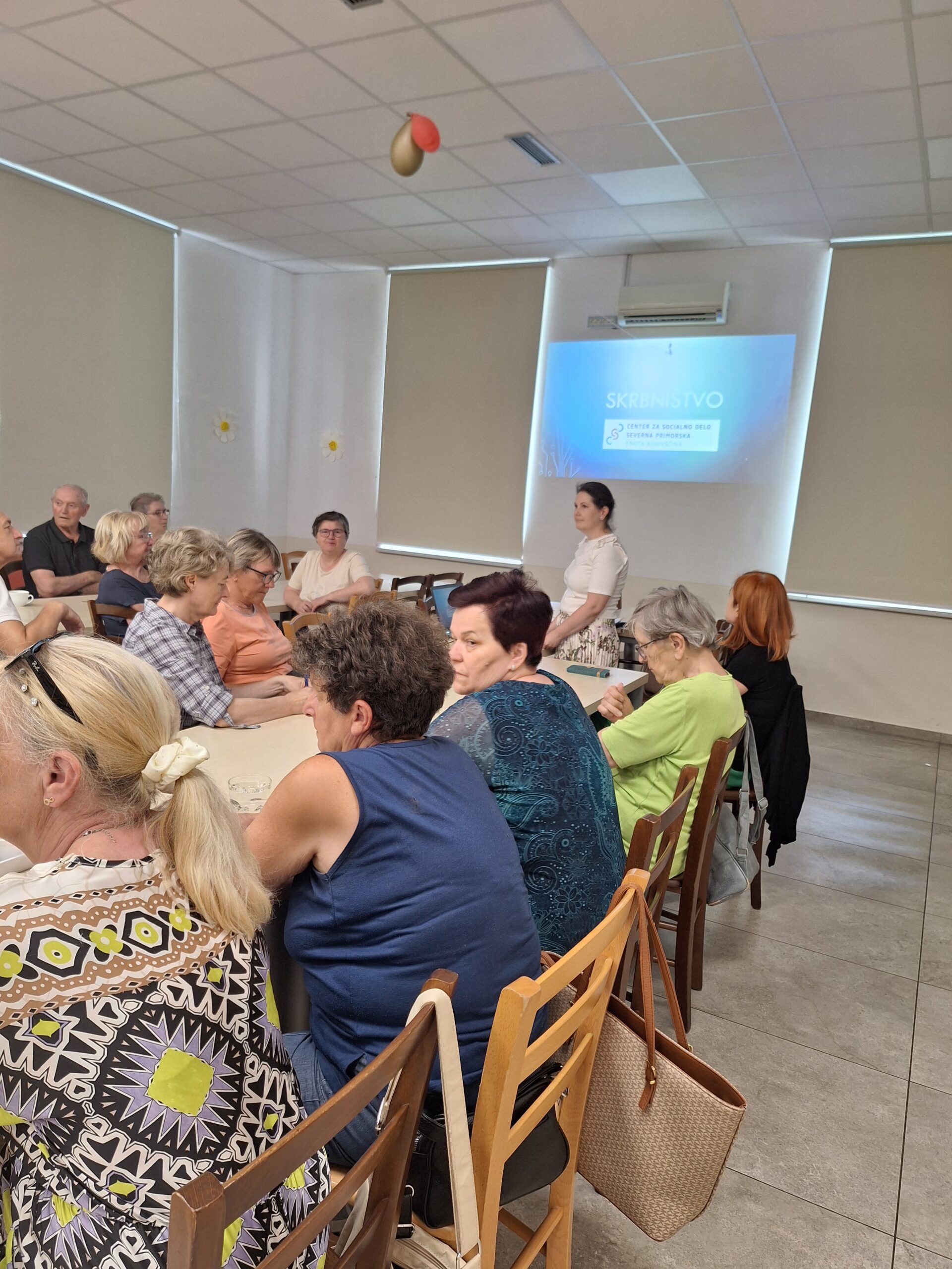 Izobraževanje za svojce na temo skrbništva odraslih oseb