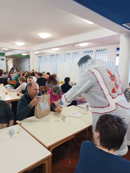 Sproščeno druženje v organizaciji Sožitja v OŠ Draga Bajca Vipava