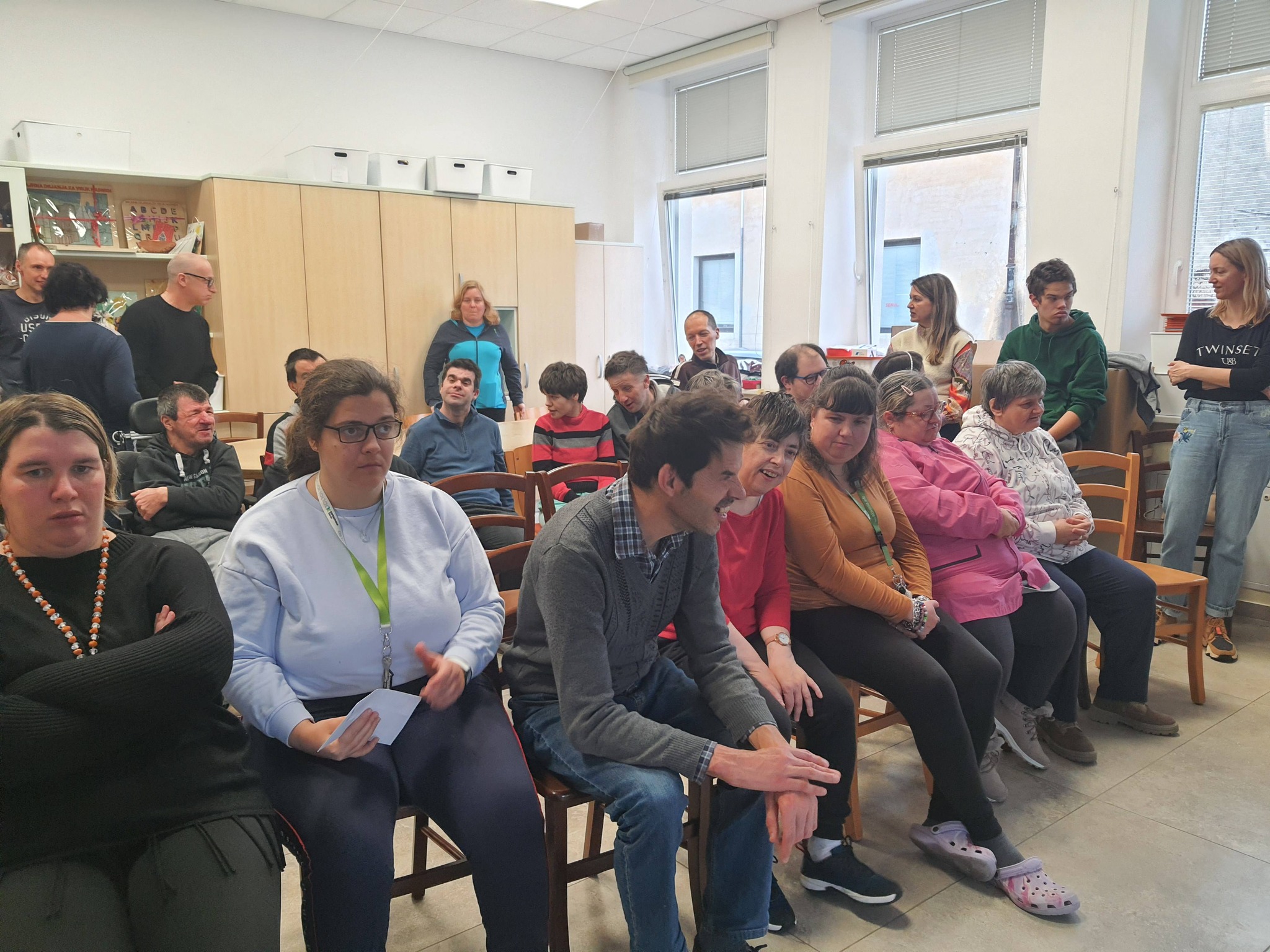 Z navdušenjem smo prisluhnili kulturnemu nastopu mladih prijateljev iz OŠ Danila Lokarja Ajdovščina