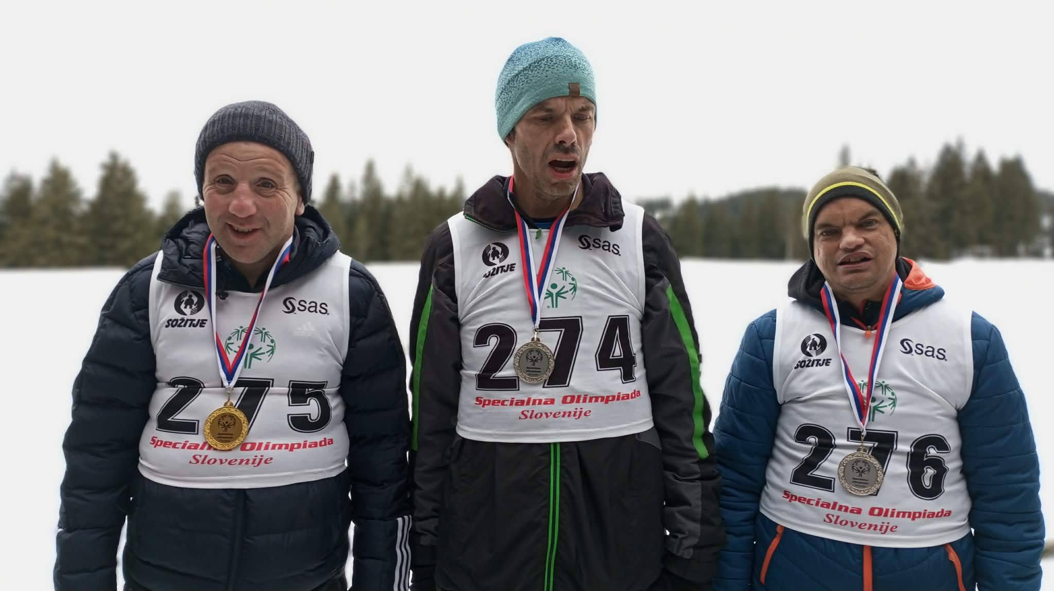 Uroš, Matej in Janez z zlato in srebrnima kolajnama