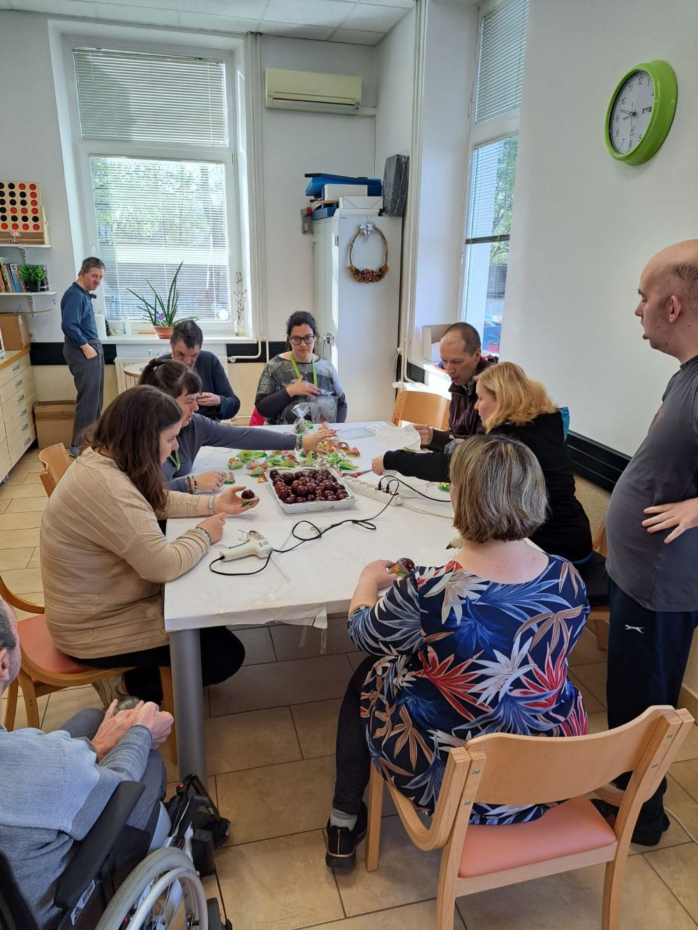 Skupno barvanje jajčk.